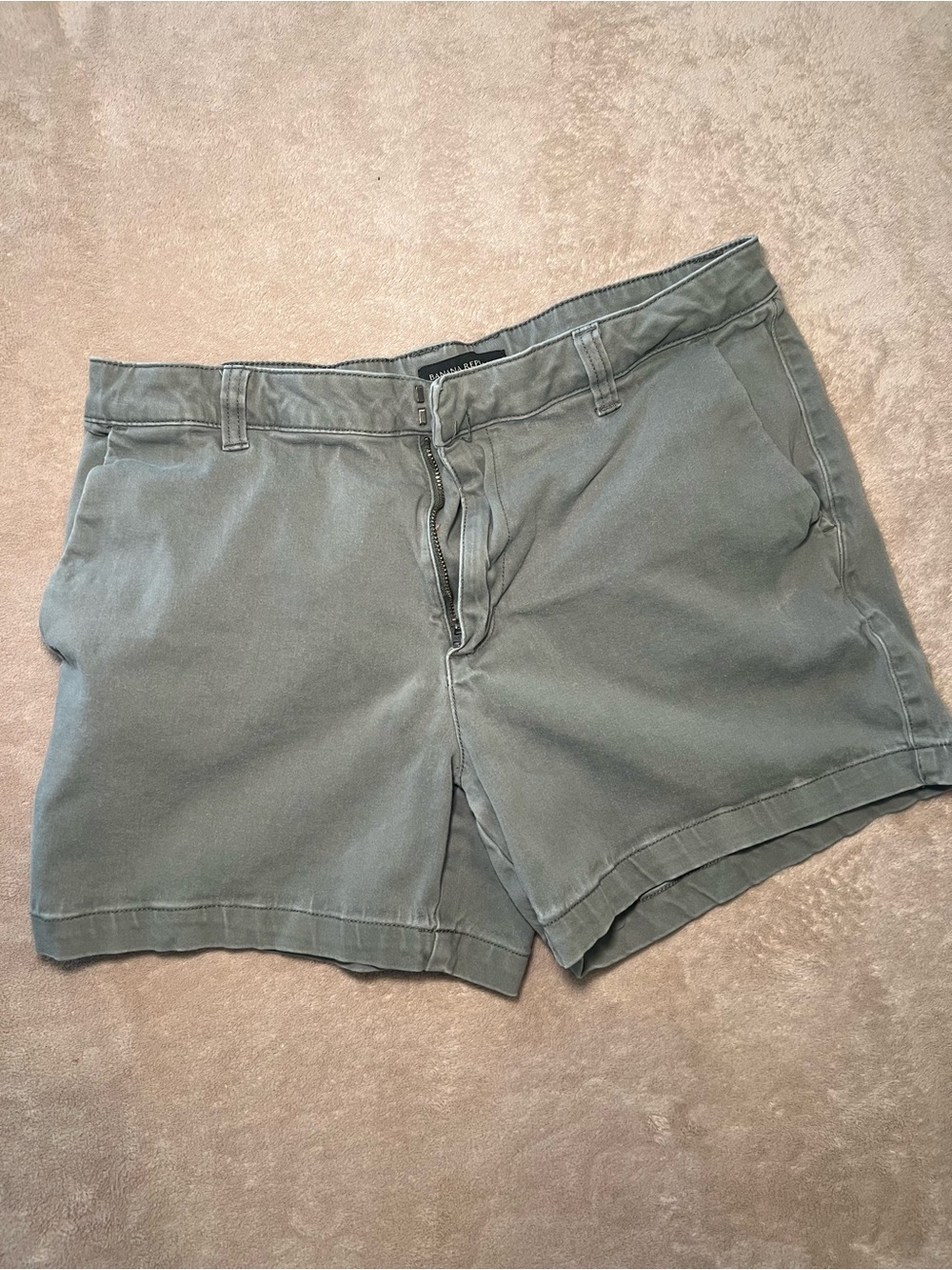 Banana Republic High-Rise Cotton Shorts in Olive Green